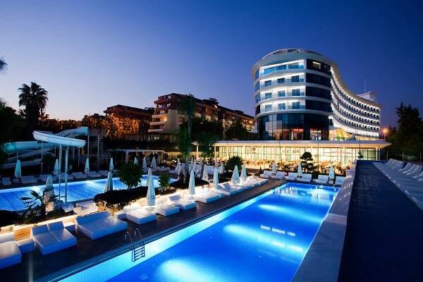 Hotel Q Premium Resort, Turecko Turecká riviéra - 12 990 Kč (̶1̶8̶ ̶2̶3̶9̶ Kč) Invia