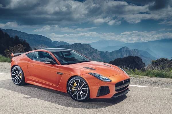 Jaguar F-Type SVR (2017) detailní informace, videa, motorizace a zajímavosti