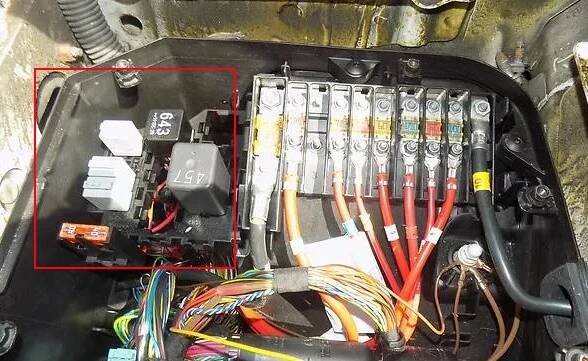 Pojistky a relé Volkswagen Transporter T5. Schéma pojistky Volkswagen Transporter T5. – West Euro Trade