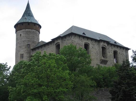 Hrad Kunětická hora - Ráby - Východní-Čechy.info - oficiální turistický portál Pardubického kraje