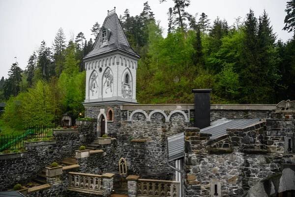 Hrad Kunzov - Jednou stopou Českem