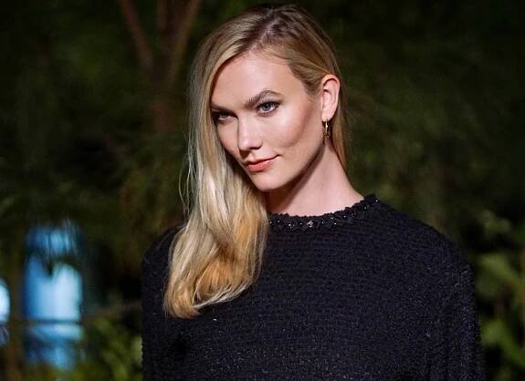 Karlie Kloss as a Hottest Instagram Models