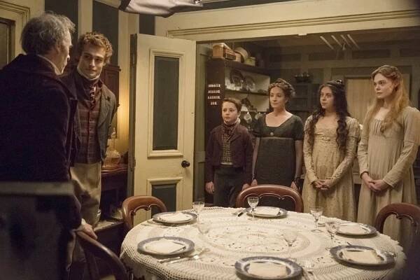 Dámy, plačte: Hollywoodský fešák Douglas Booth se oženil!