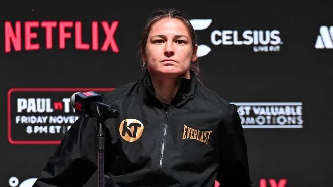 What is Katie Taylor's boxing record going into her trilogy match vs Serrano?