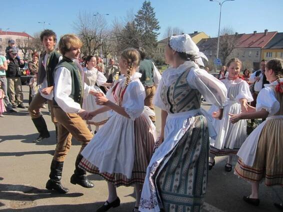Vítali jaro, Mořenu vhodili do řeky Úpy