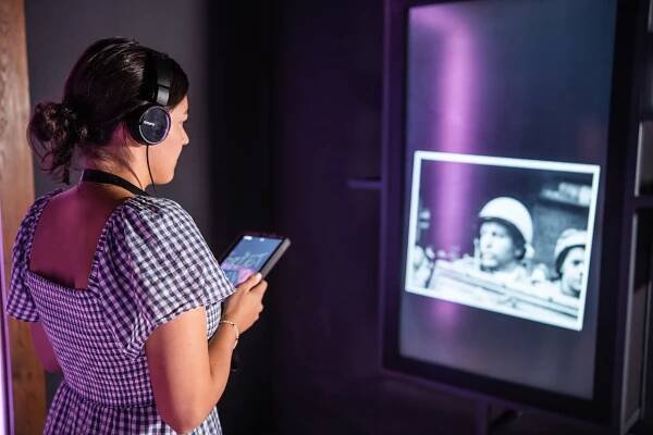 Vstupenka do jedné z interaktivních expozic Institutu Paměti národa dle vašeho výběru