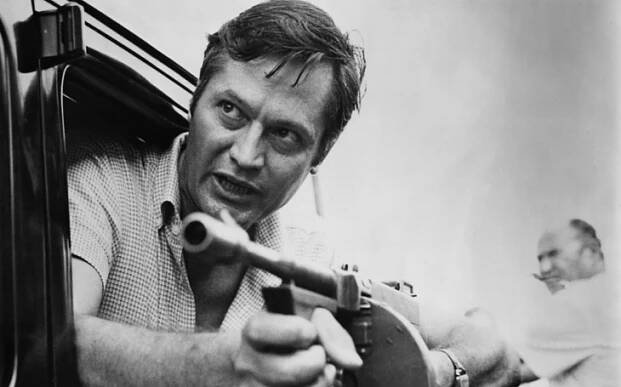 Zemřel král béčkového Hollywoodu a „pan továrník” Roger Corman. Filmová reflexe Viktora Horáka