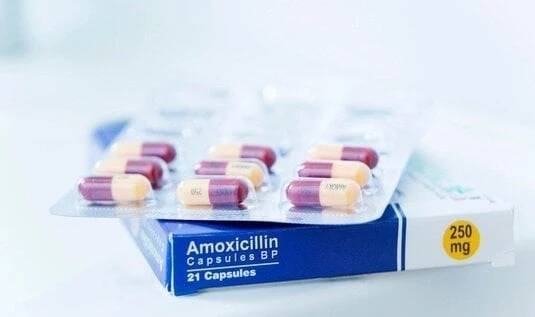 Antibiotika není nutné vždy dobírat. Vědci nabourávají zažité představy - Euro.cz