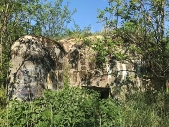 Obrana se zbavuje majetku: Bunkry na Moravě, nebo pozemek v Praze