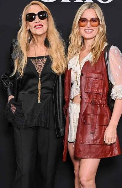 Jerry Hall and Georgia May Jagger attends the Chloe Womenswear Fall/Winter 2025-2026 show