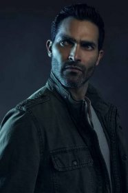 TEEN WOLF: THE MOVIE:Tyler Hoechlin as Derek Hale in TEEN WOLF: THE MOVIE streaming on Paramount+. Photo: James Dimmock/Paramount+ © 2022 Paramount. All Rights Reserved.