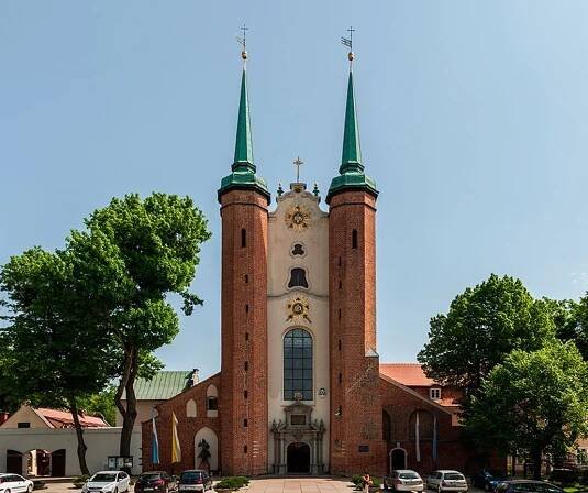 Katedrála v Olivĕ v Gdaňsk