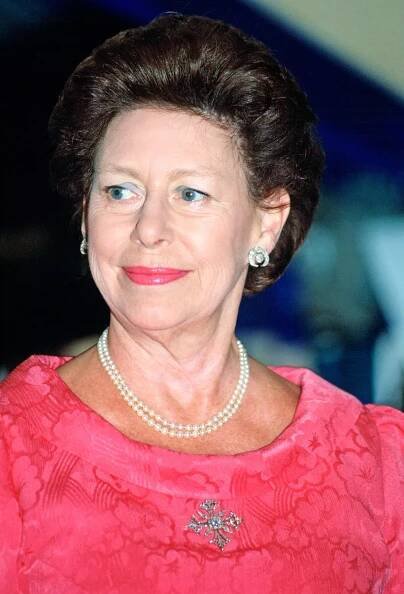 Princess Margaret's scandalous 'love affair' with gangster who had VERY X-rated party trick - The Mirror