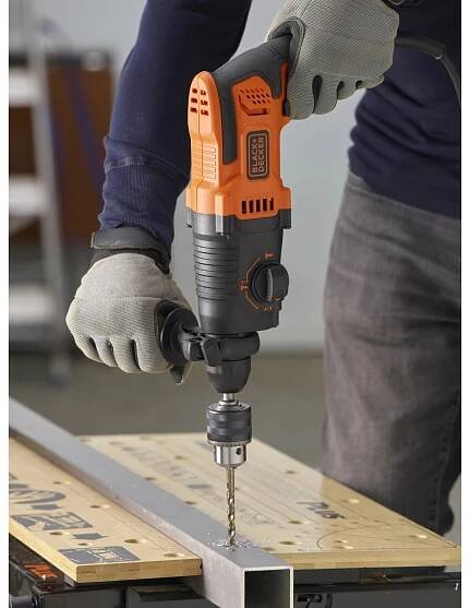 Black+Decker Kombinované kladivo BEHS01-QS, SDS-plus, 650W