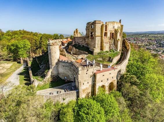Historické Boskovice: Procházka od hradu k zámku