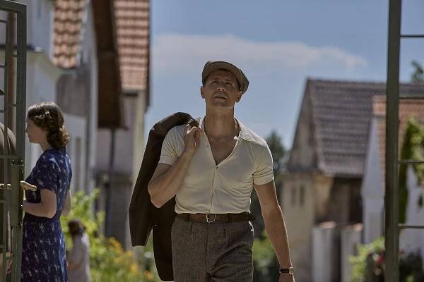 Foto k tématům Juraj Loj, Šarlatán (film) – stránka 9