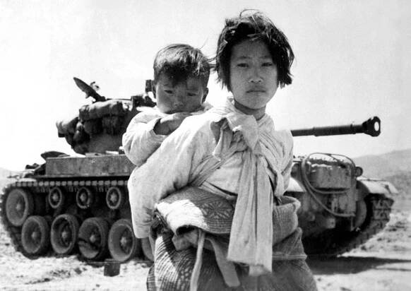 70 let od korejské války, svaté a prolhané. V Koreji se masakrovaly ideologie skrze krev statisíců nevinných