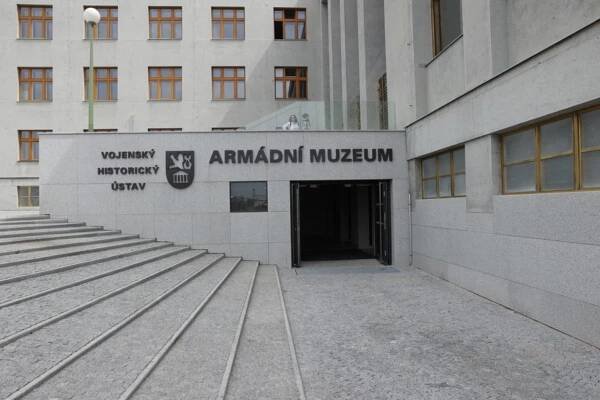 Fotka: Armádní muzeum na Žižkově