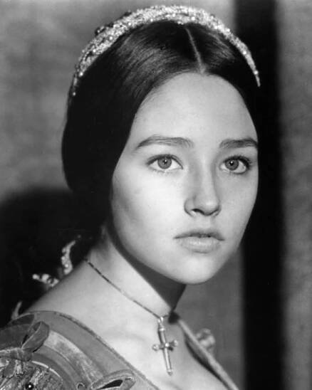 Olivia Hussey - Golden Globes