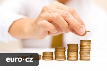 Valorizace důchodů 2023: vývoj a kalkulačka - Euro.cz