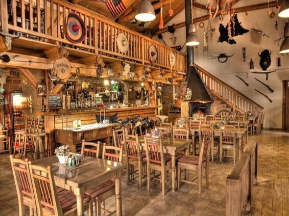 COUNTRY SALOON STEAK RESTAURANT PENZION - Info-Čechy