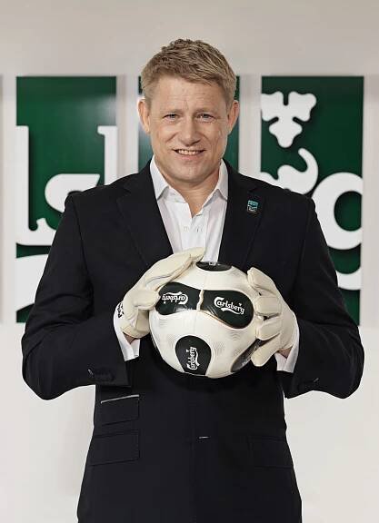 Peter Bolesław Schmeichel (* 18. listopadu 1963, Gladsaxe) je b... - dofaq.co