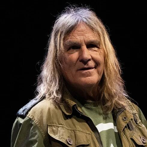 Mike Peters, Singer for The Alarm, Dead at 66