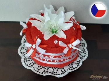 Malý dort z ručníku SAM červená