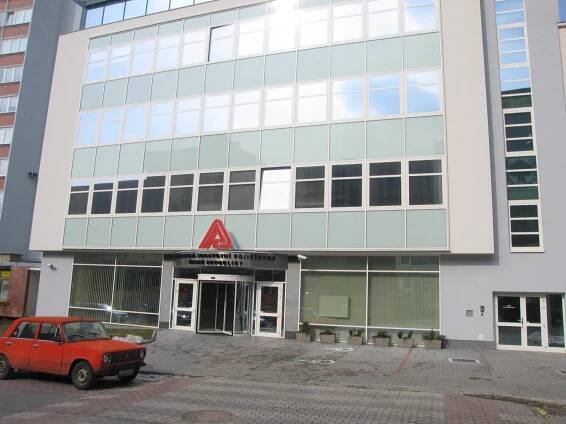 Projekt rekonstrukce administrativní budovy VZP ve Zlíně připravil Centroprojekt