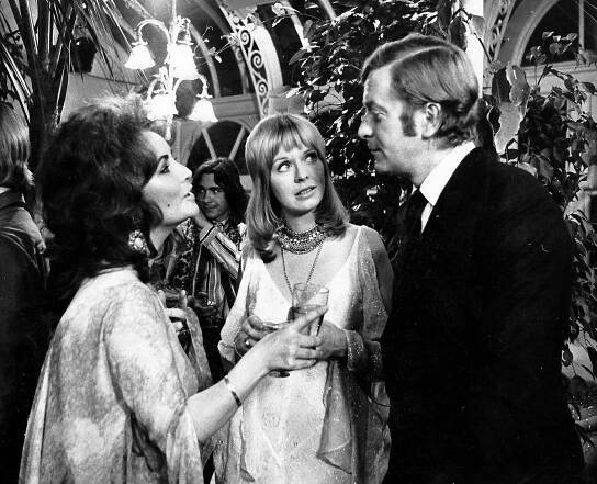 Zee a spol. - Z filmu - Elizabeth Taylor, Susannah York, Michael Caine