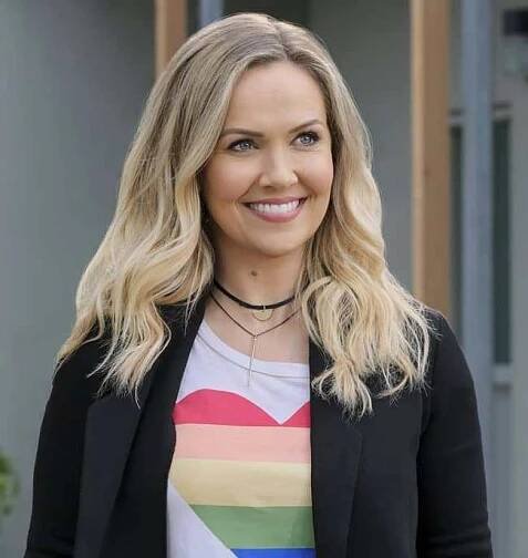 Emilie Ullerup Biography, Age, Height, Husband - mrDustBin