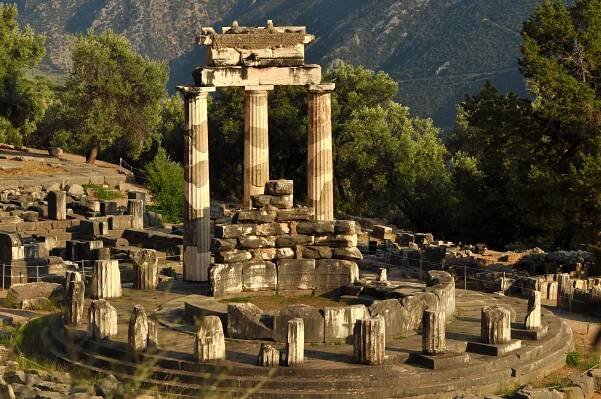 Tour Delphi Arachova by athnetransfers.com