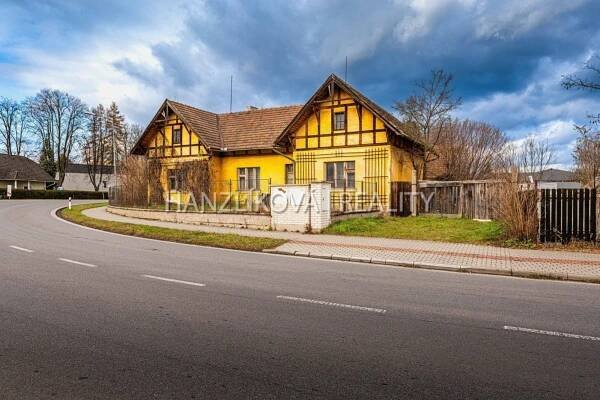 prodej rozlehlého hospodářského stavení na pozemcích o výměře 1913 m2, Suchdol nad Lužnicí