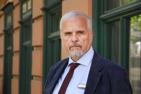Nevím, co je demografická genocida, program jsem nepsal, říká lídr SPD do eurovoleb David — Deník N