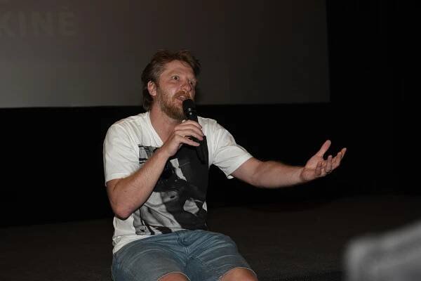 Režisér Rudolf Havlík besedoval s diváky o svém filmu Bábovky