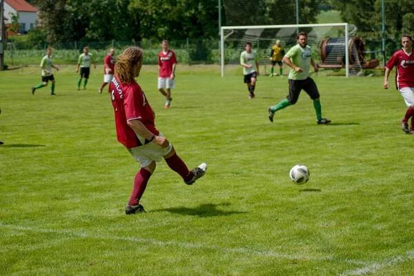 PO HODOVĚ; oslava 50. let založení FC Drahlov; O putovní pohár obce Charváty - Oficiální stránka obce Charváty