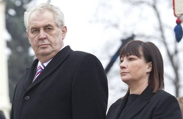 Zeman chystá charitativní ples. Lístky vyjdou na tisíce