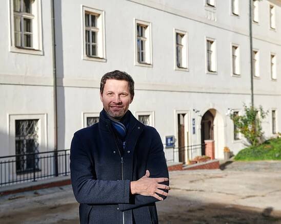 Grant JUNIOR STAR 2024 od GA ČR pro Lukáše Neumanna z FEL ČVUT na výzkum neuronových sítí pro počítačové vidění - FEL ČVUT