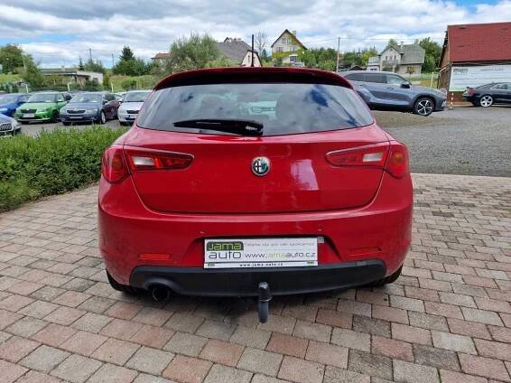 Prodej Alfa Romeo - Giulietta REZERVOVÁNO!! 1,4 Ti 88kW XENONY 1. | tutut.cz