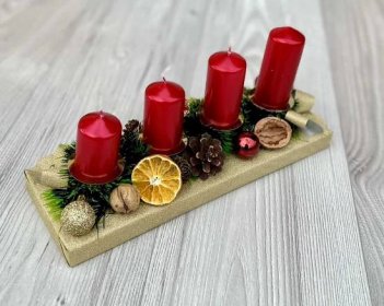 Adventní svícen na stůl podélný červený - Dekorace Janina