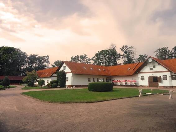 Penzion Kolesa, Kladruby nad Labem