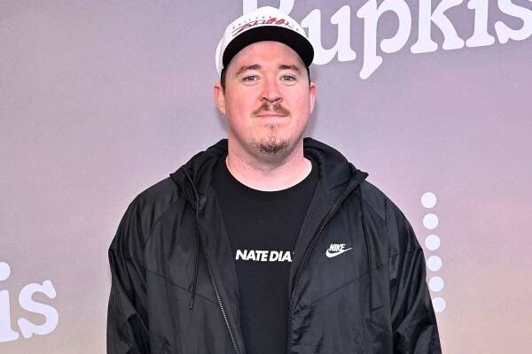 Netflix gives TV show to controversial comic Shane Gillis, previously fired from SNL for using slurs