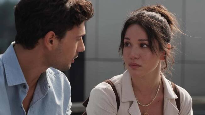 Kasaba Doktoru - Episode 1 - Z filmu - Hazal Subaşı