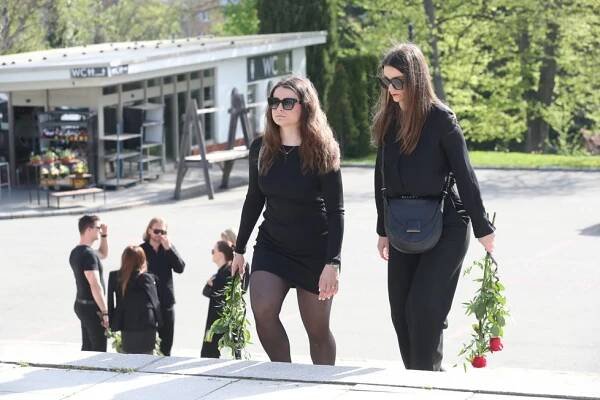 Denise (†36) z MasterChefa splnili poslední přání: Sbohem v červených lodičkách. Měla je i Limberská...