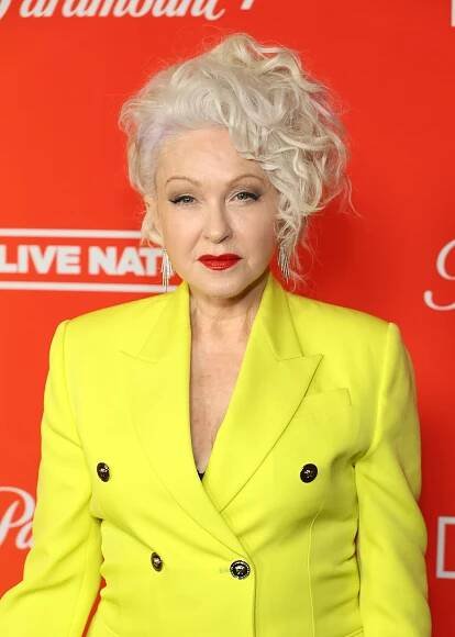 Wow, té že je 70? Vypadá naprosto úchvatně. Lidé se předhánějí v lichotkách pro slavnou zpěvačku Cyndi Lauper