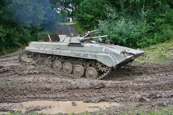 Obrněné bojové vozidlo BVP-1