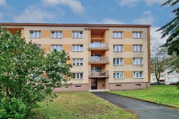 Prodej bytu 1+1, 42 m², Karlovy Vary, ul. Klínovecká - Vladimír Růžička - realitní makléř pro Karlovy Vary, Sokolov a Cheb