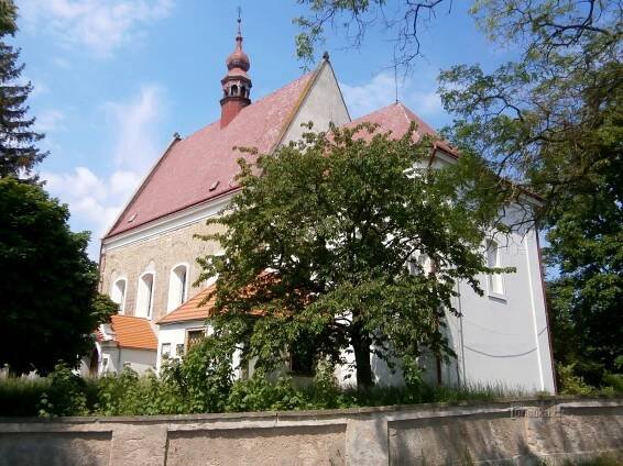 Kostel Nanebevzetí Panny Marie (Libčany)