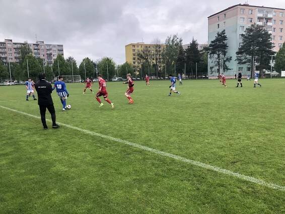 VIDEO: Krásný gól z přímáku. Vedoucí dorost Hranic dal Uničovu bůra