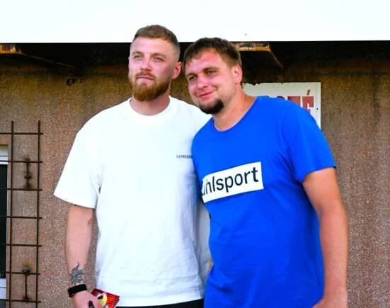 OBRAZEM: Jindřich Staněk přišel besedovat mezi mladé fotbalové gólmany